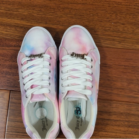 Juicy Couture Clarity Slip on Sneaker - Picture 7 of 9